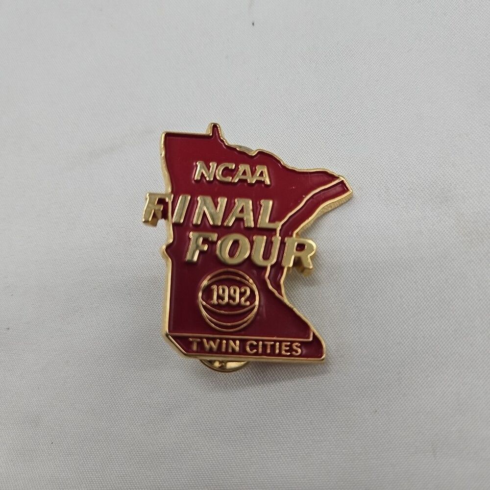Vintage 1992 NCAA Final Four Twin Cities Lapel Pin,March Madness